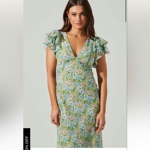 ASTR flowy floral midi dress size medium